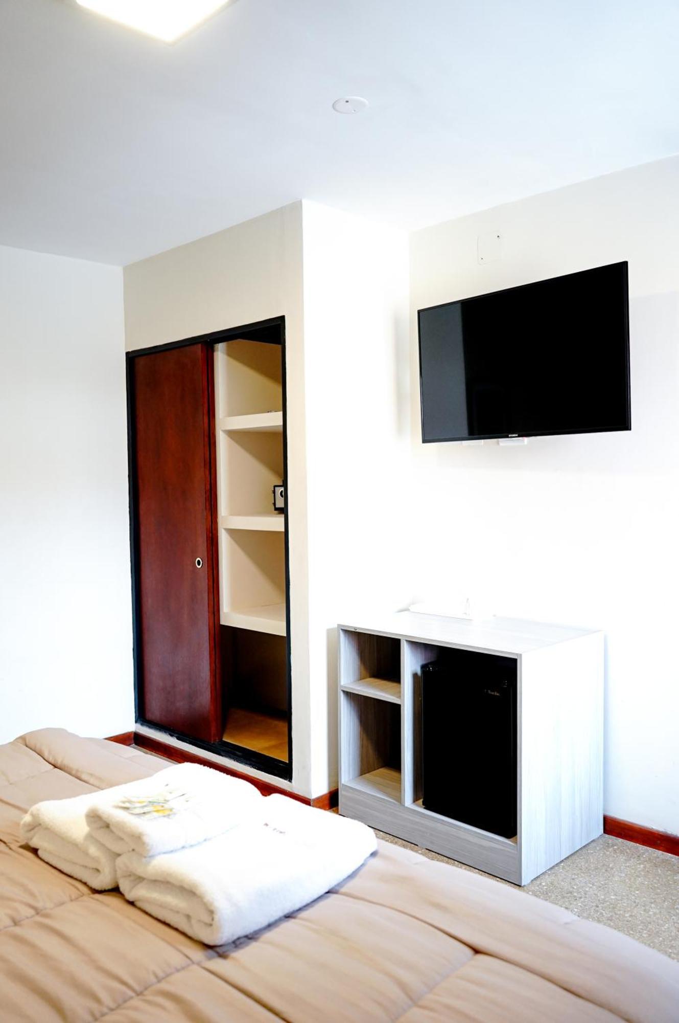 Gs Hotel Salta Luaran gambar